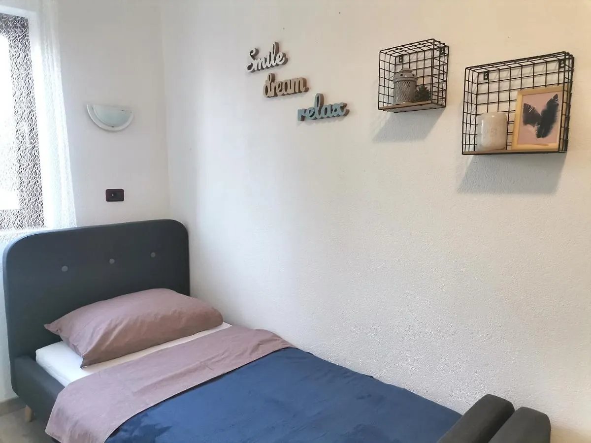 Renato Apartment Basanija Croatia