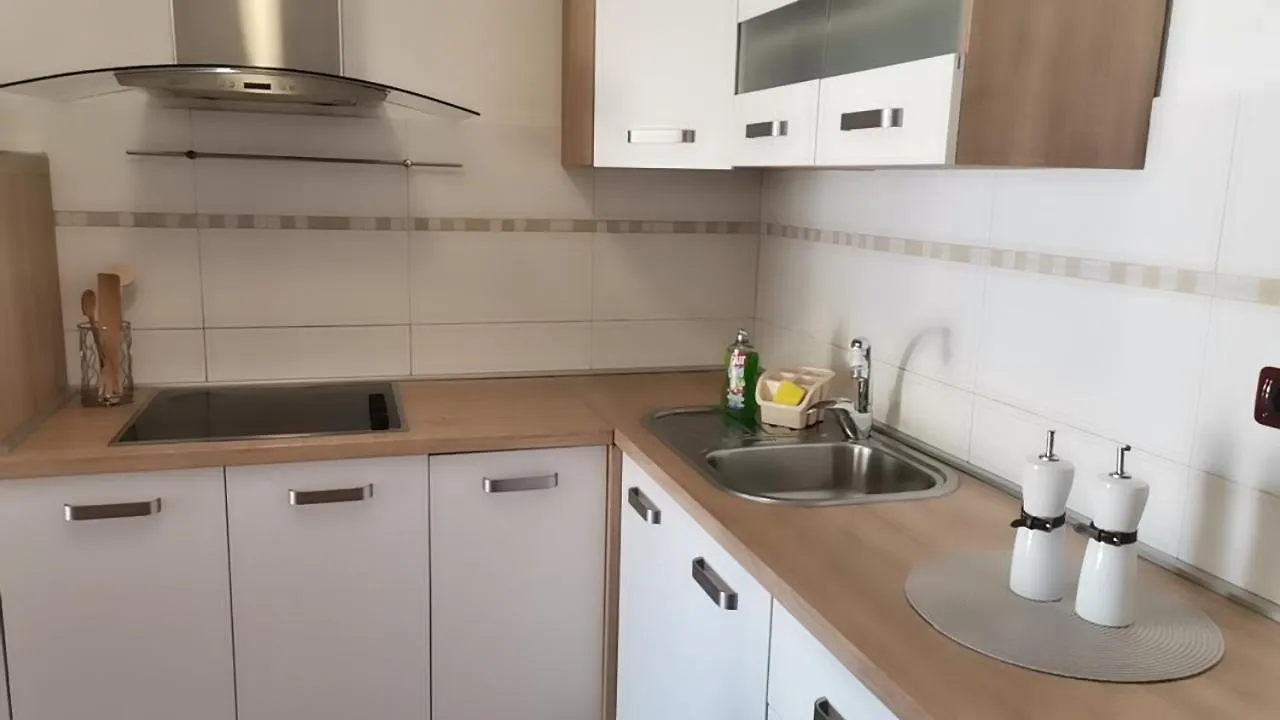 Renato Apartment Basanija 0*,  Croatia